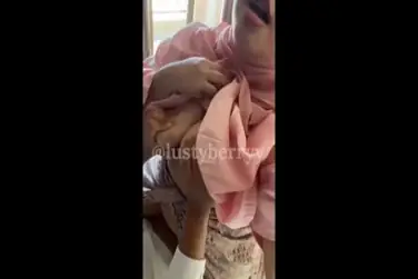 Tante Lusty Ngerintih Kenceng Keenakan Becek, Hot